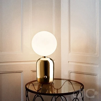 JJC Скандинавски дизайн, модерен и креативен нощни топка за спални, златна настолна лампа, просто модерна Стъклена настолна лампа за кабинет, хол ro