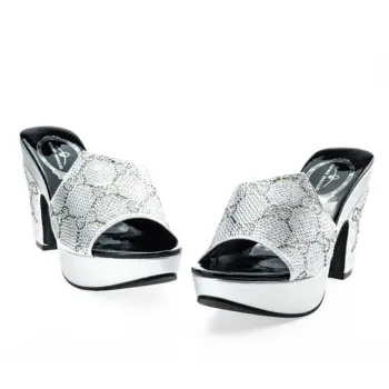 Модерен от водещи италиански дизайнери 2023, удобни обикновена летни дамски сандали на платформа и висок масивна ток с ярки диаманти