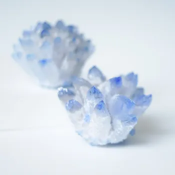 Натурален синьо-бял кристал, натрупване на нередовни проби кварц, украса на стаята, събиране на лечебна енергия, Руди, Рейки, Чакра, подарък