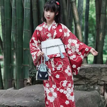 Червеното кимоно Японската юката дамски модифицирана версия може да се носи Hanafire Събрание на официалната облекло Big Cherry Blossom